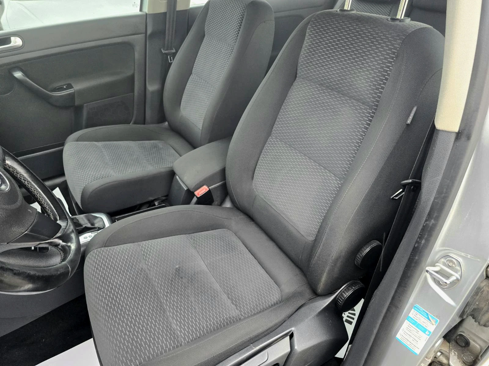 VW Golf Plus AUTOMAT/КАМЕРА/NAVI, снимка 13 - Автомобили и джипове - 56160623