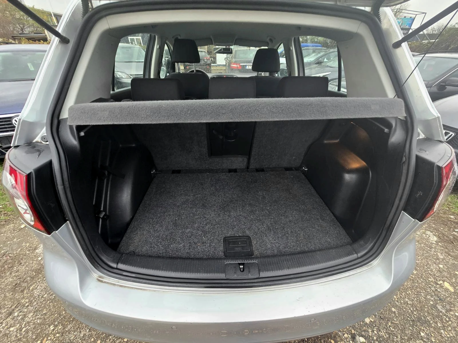 VW Golf Plus AUTOMAT/КАМЕРА/NAVI, снимка 16 - Автомобили и джипове - 56160623