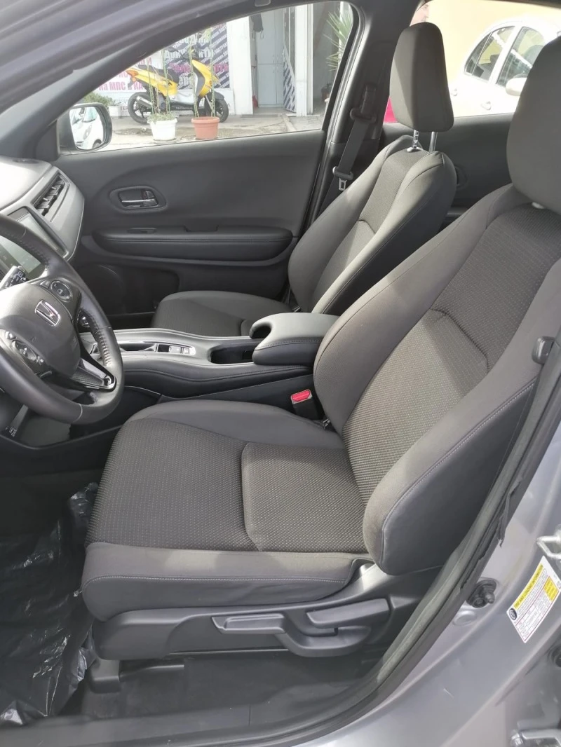 Honda Hr-v 1.8 Sport 4x4, снимка 11 - Автомобили и джипове - 43202659