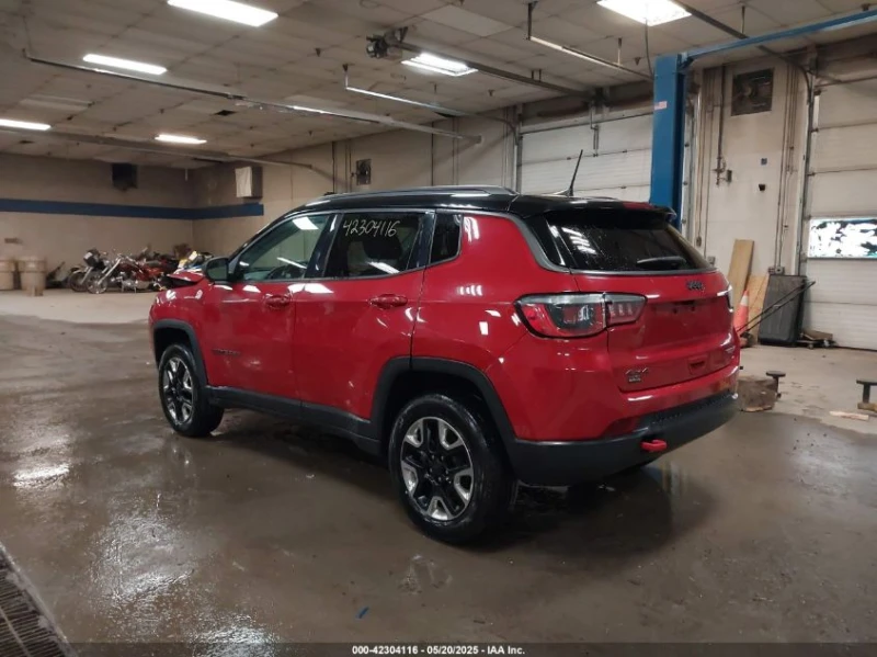 Jeep Compass 2.4L I-4 VVT, 180HP 4X4 Drive, снимка 9 - Автомобили и джипове - 53057427