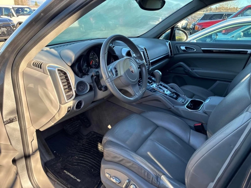 Porsche Cayenne 2013 * AWD 4dr * ОТ ПРЕДСТАВИТЕЛСТВО, снимка 7 - Автомобили и джипове - 53122884