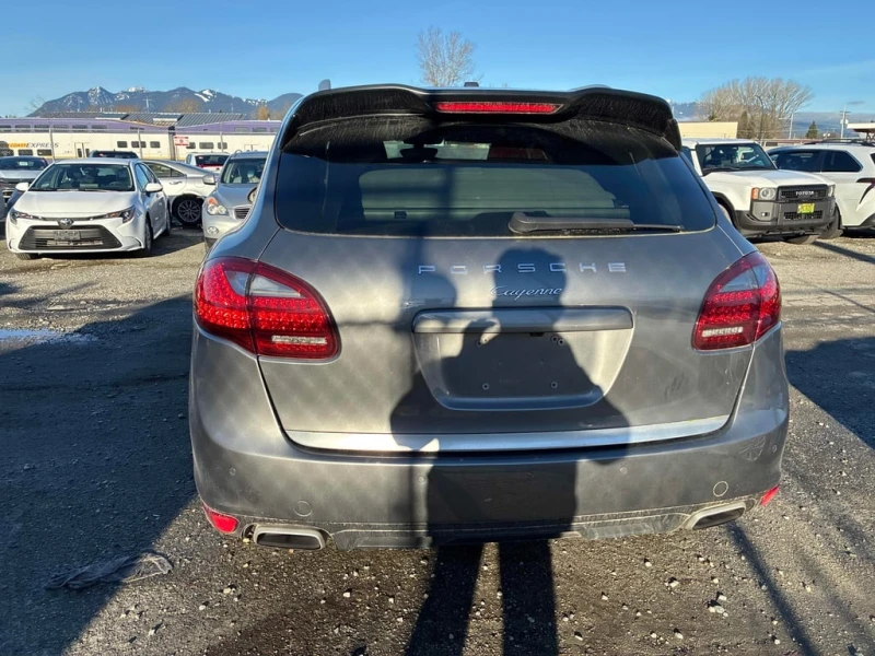Porsche Cayenne 2013 * AWD 4dr * ОТ ПРЕДСТАВИТЕЛСТВО, снимка 5 - Автомобили и джипове - 53122884