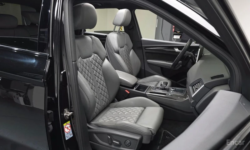 Audi SQ5, снимка 10 - Автомобили и джипове - 53271348