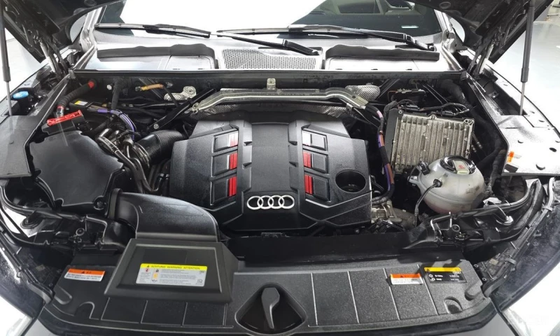 Audi SQ5, снимка 6 - Автомобили и джипове - 53271348