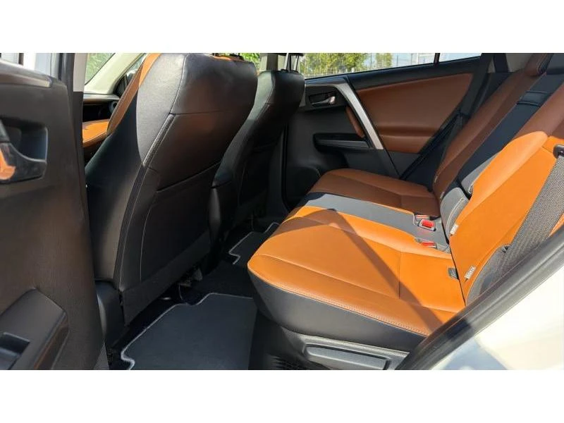 Toyota Rav4 2.5HSD LUXURY AWD, снимка 11 - Автомобили и джипове - 56315810