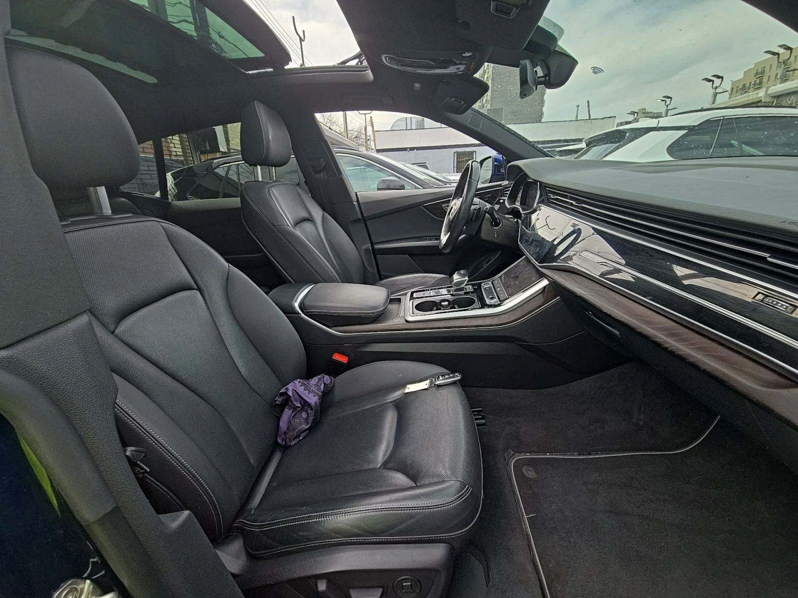 Audi Q8 Premium Plus * CARFAX* * АВТО КРЕДИТ*  - изображение 7
