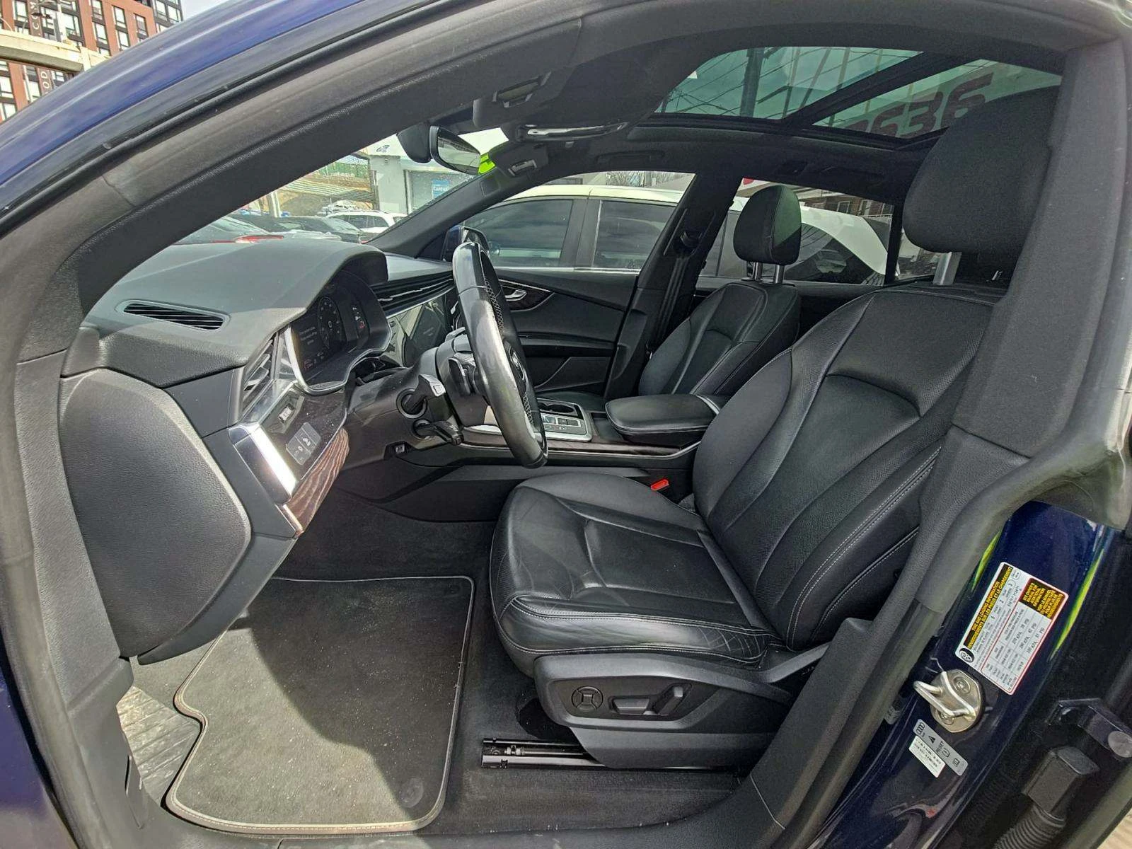 Audi Q8 Premium Plus * CARFAX* * АВТО КРЕДИТ*  - изображение 6