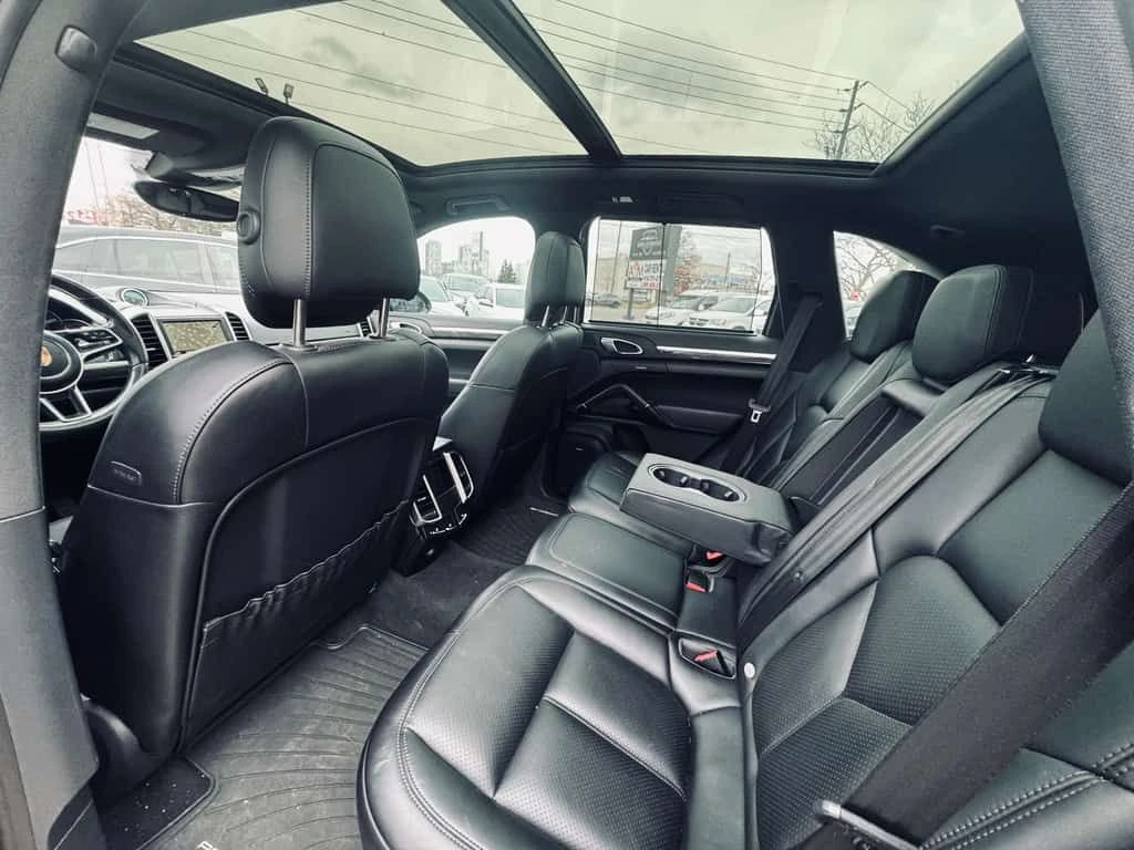 Porsche Cayenne AWD 4dr/CARFAX/ПАНОРАМА/ОБДУХВАНЕ - изображение 7