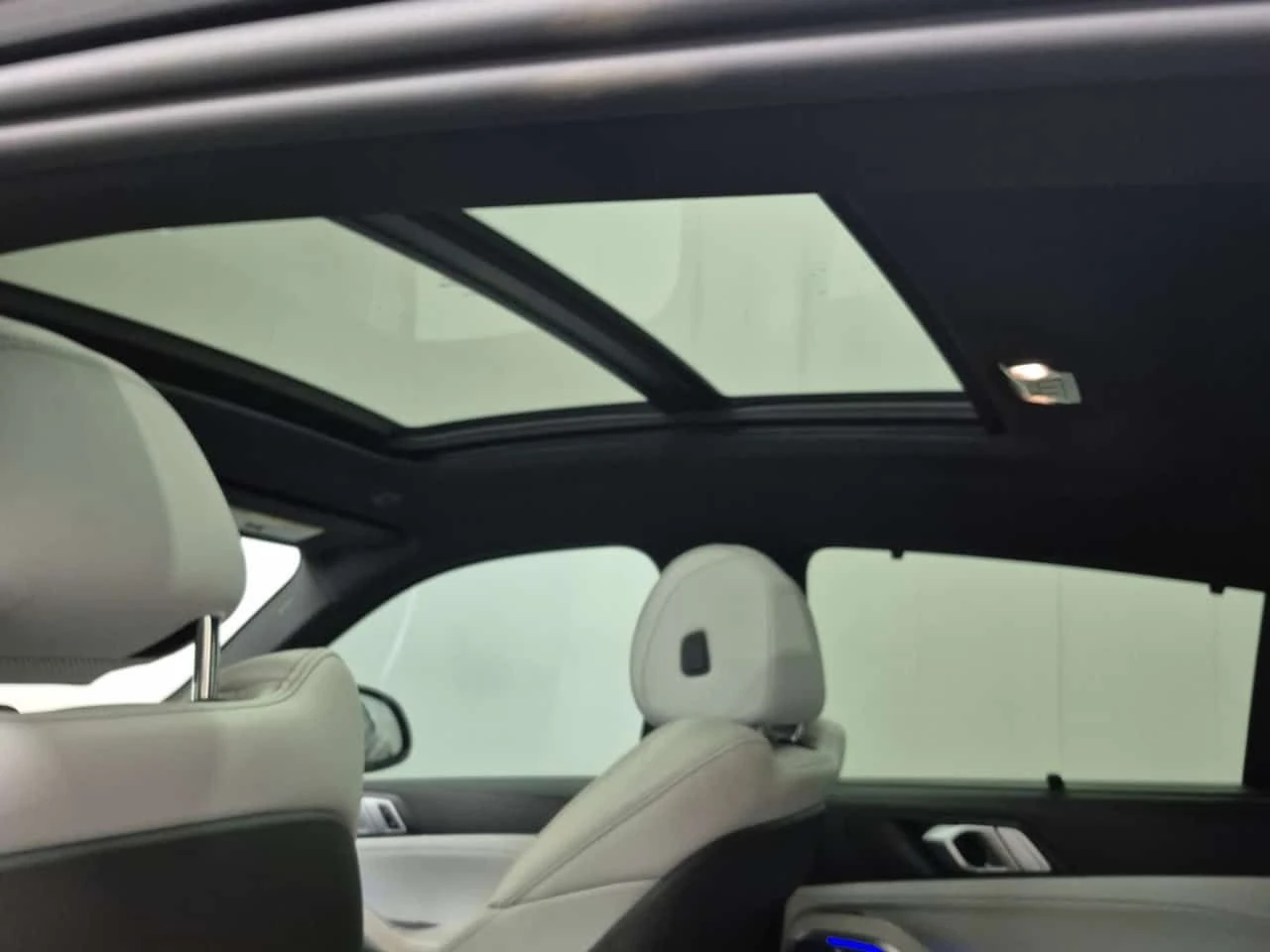 BMW X6 XDRIVE40i| M SPORT| ЛАЗЕРИ| 360| SHADOW| PANO| HUD, снимка 14 - Автомобили и джипове - 54497193