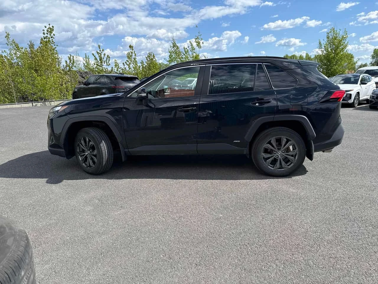 Toyota Rav4 Hybrid XLE  CARFAX, снимка 2 - Автомобили и джипове - 54775283