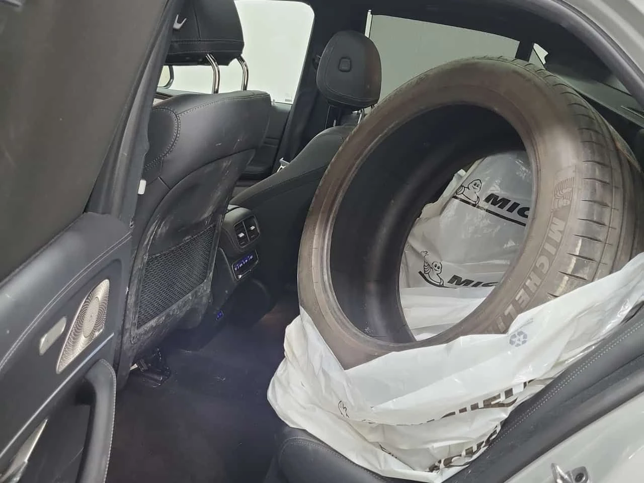 Mercedes-Benz GLE 53 4MATIC * AMG * CARFAX * От Mercedes * , снимка 10 - Автомобили и джипове - 54855081