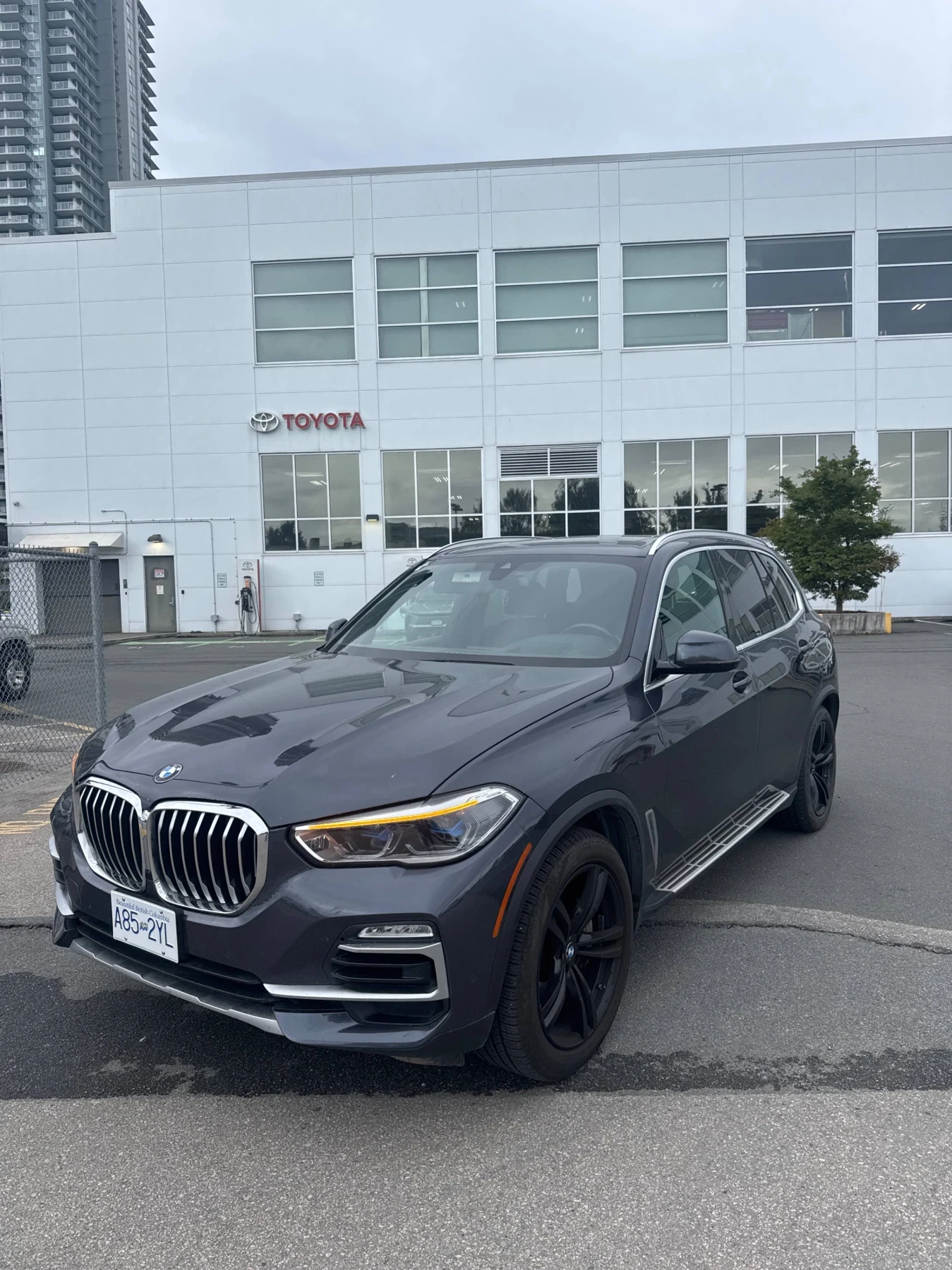 BMW X5 XDRIVE40I* HARMAN KARDON* HEAD-UP* ПОДГРЕВ* CARFAX, снимка 2 - Автомобили и джипове - 55461346