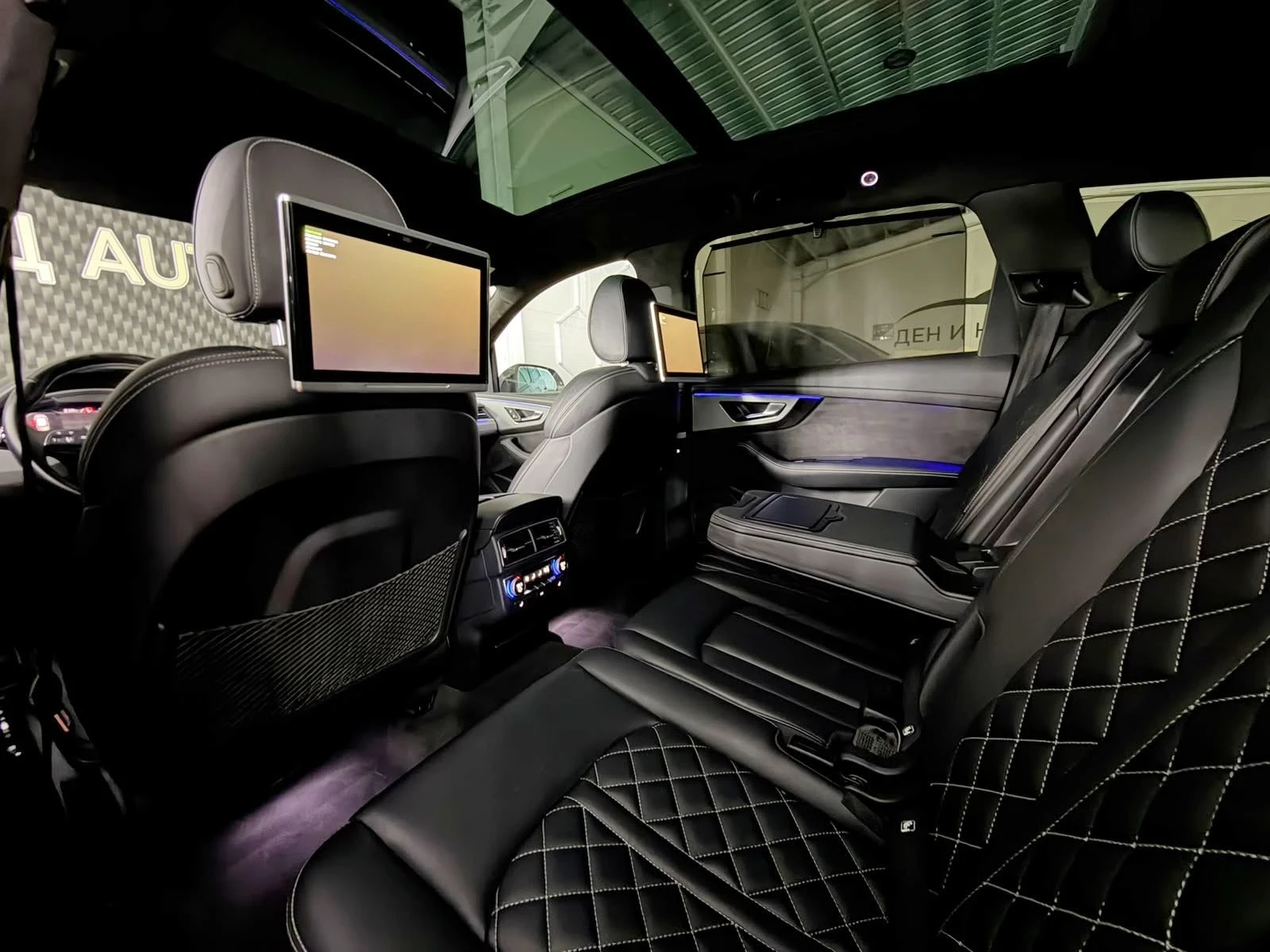Audi SQ7 Audi Sq7 Ceramic 3xTv Panorama bang & Olufsen , снимка 12 - Автомобили и джипове - 56259685