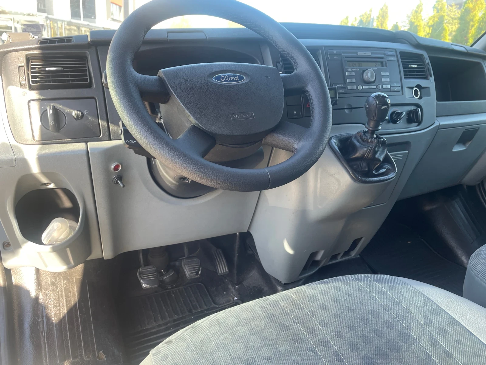 Ford Transit 350 L CAB RD 2.4 - изображение 6