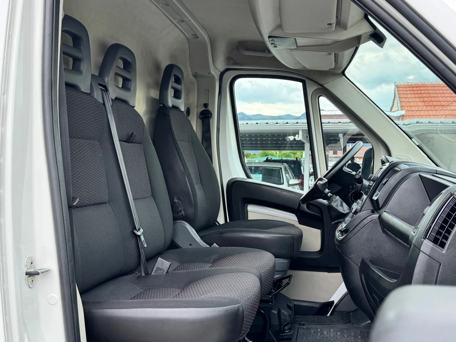 Citroen Jumper 2.0BlueHDI ИТАЛИЯ - изображение 9