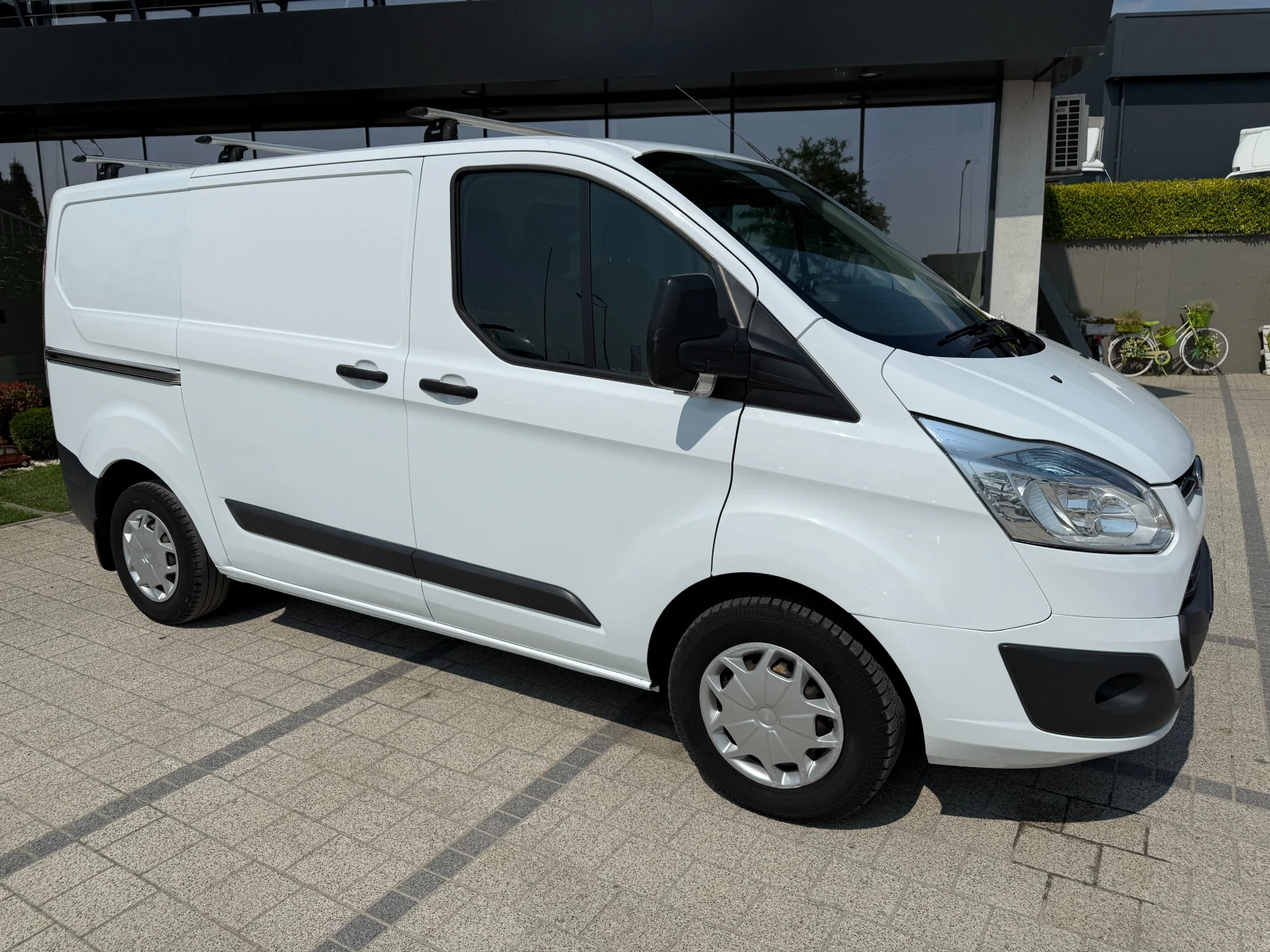 Ford Transit Custom 2.2TDCI Климатик L1H1 - изображение 2