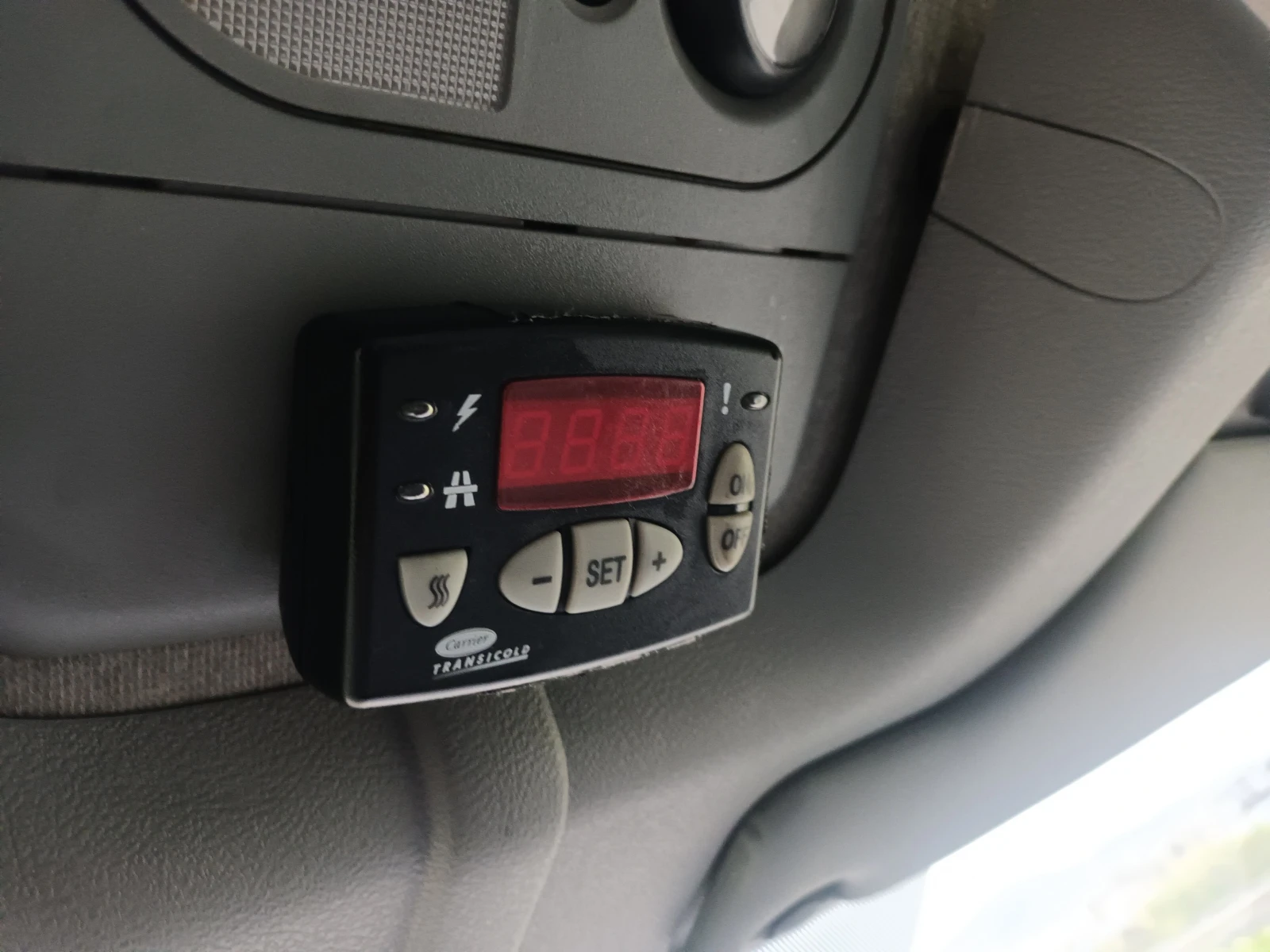 Renault Master 2.5Tdi Hladilen - изображение 9