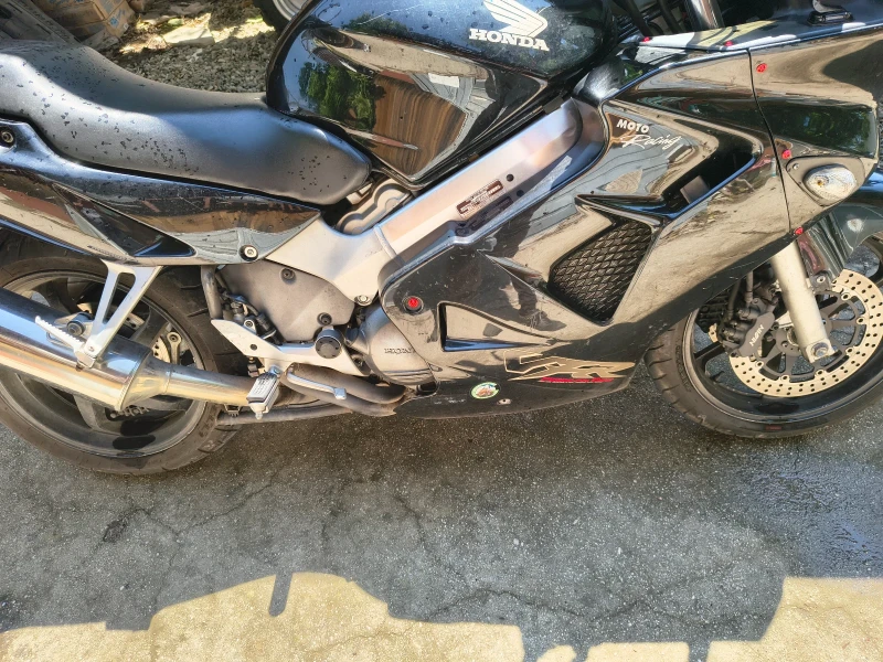 Honda Vfr 800, снимка 7 - Мотоциклети и мототехника - 52154109