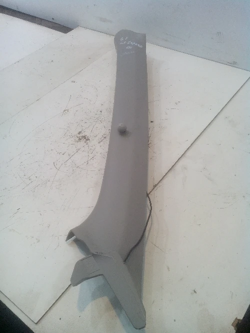 Лайсна стъкло предна лява Субару Импреза