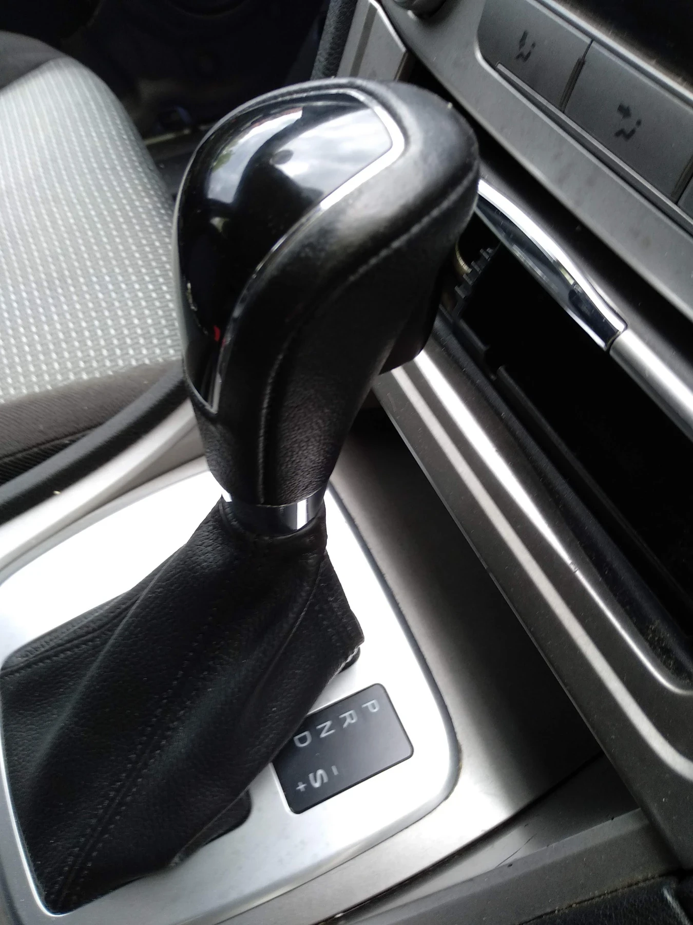 ���� ������ ��4 ����� 2009 ������������  | Mobile.bg � ����������� 3