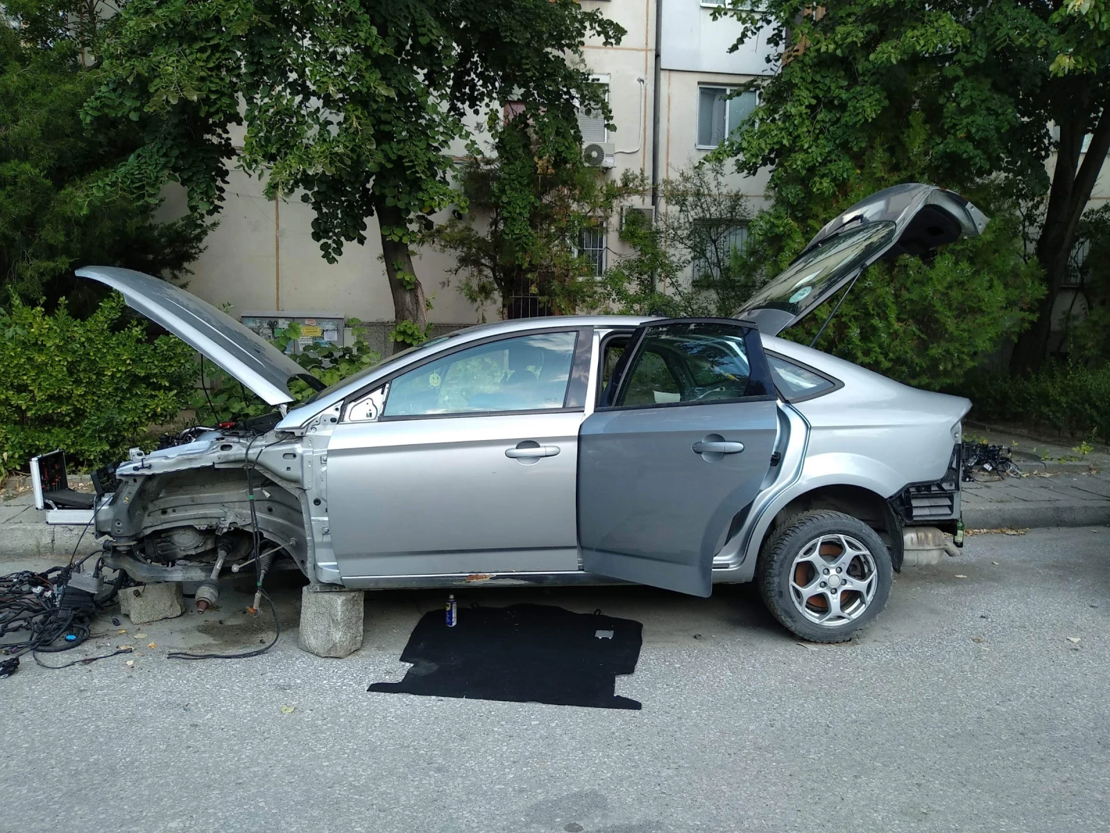 ���� ������ ��4 ����� 2009 ������������  | Mobile.bg � ����������� 7