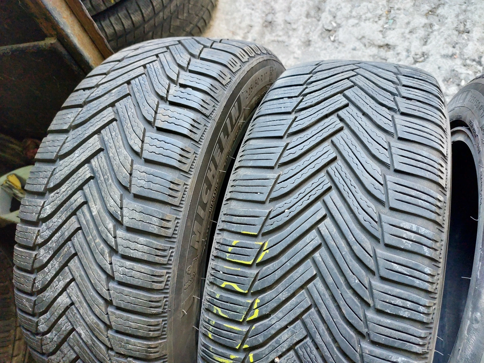 ���� 225/50R17 | Mobile.bg � ����������� 2