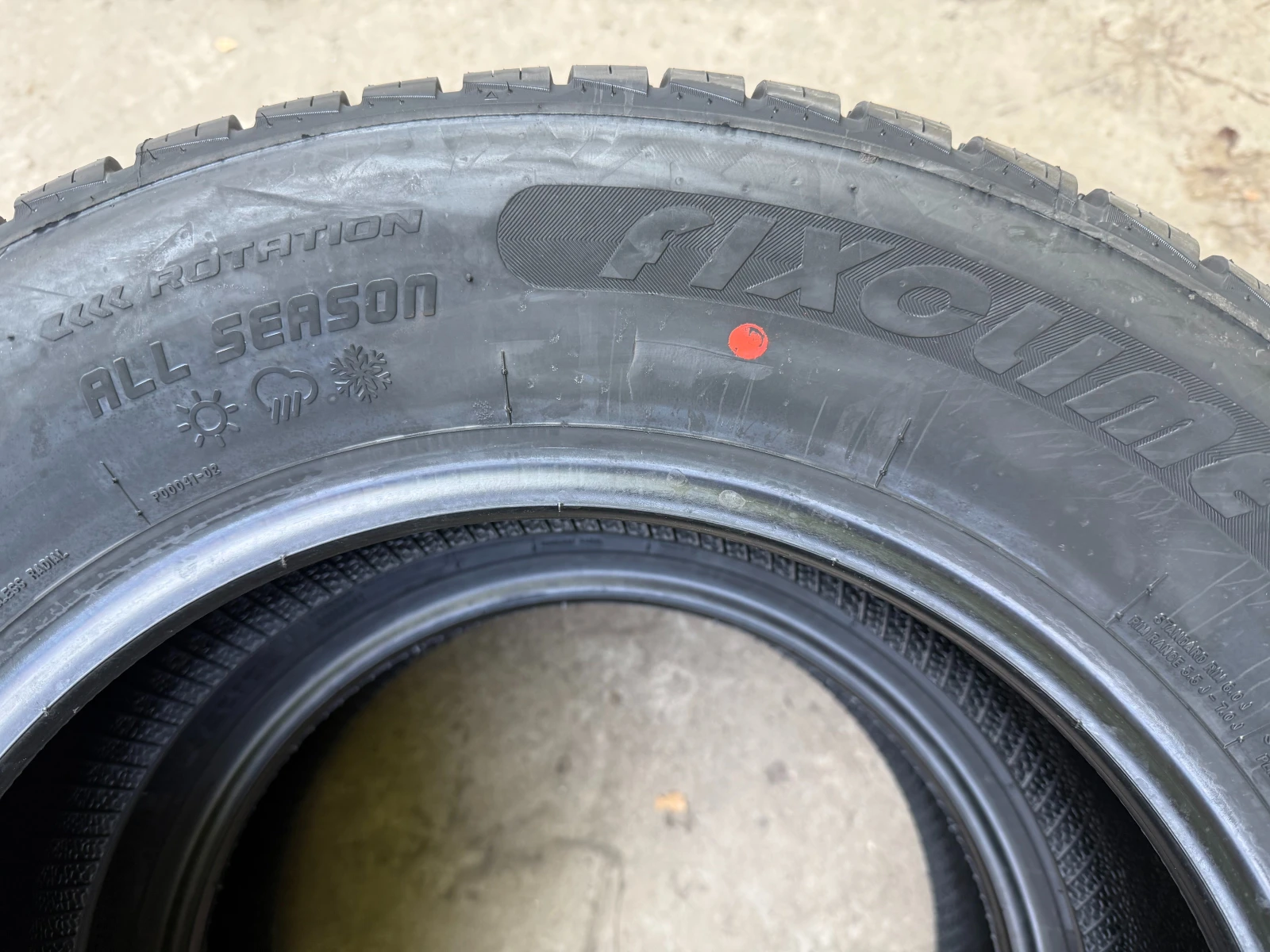 Гуми Всесезонни 195/65R15, снимка 7 - Гуми и джанти - 55650229