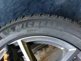 Гуми Зимни 225/50R17, снимка 5 - Гуми и джанти - 37681688