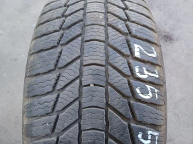 Гуми Зимни 235/55R18, снимка 2 - Гуми и джанти - 47690309