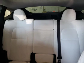 Tesla Model Y Long Range AWD * Kрайна цена до БГ* , снимка 10