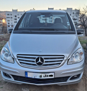 Mercedes-Benz 180, снимка 1 - Автомобили и джипове - 45046987