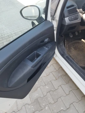 Обява за продажба на Fiat Punto 199 DXB1A A1B ~5 400 лв. - изображение 5