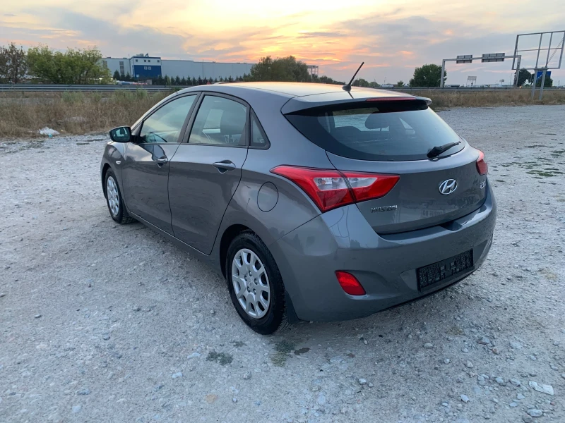 Hyundai I30 1.4 бензин, снимка 5 - Автомобили и джипове - 47060715