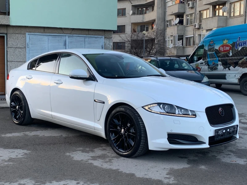 Jaguar Xf 2.2 Full, снимка 11 - Автомобили и джипове - 48825682