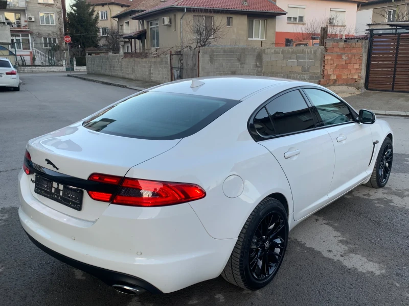 Jaguar Xf 2.2 Full, снимка 8 - Автомобили и джипове - 48825682