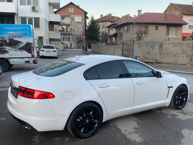 Jaguar Xf 2.2 Full, снимка 9 - Автомобили и джипове - 48825682