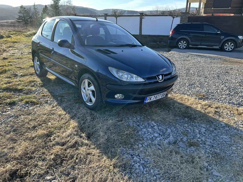 Peugeot 206, снимка 8 - Автомобили и джипове - 49007610