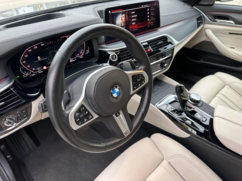 BMW 530 d* Laser* HK* Distr* Head-up* 360* Гаранция, снимка 10 - Автомобили и джипове - 49214792