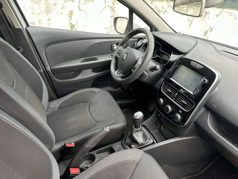 Renault Clio, снимка 7 - Автомобили и джипове - 49598269