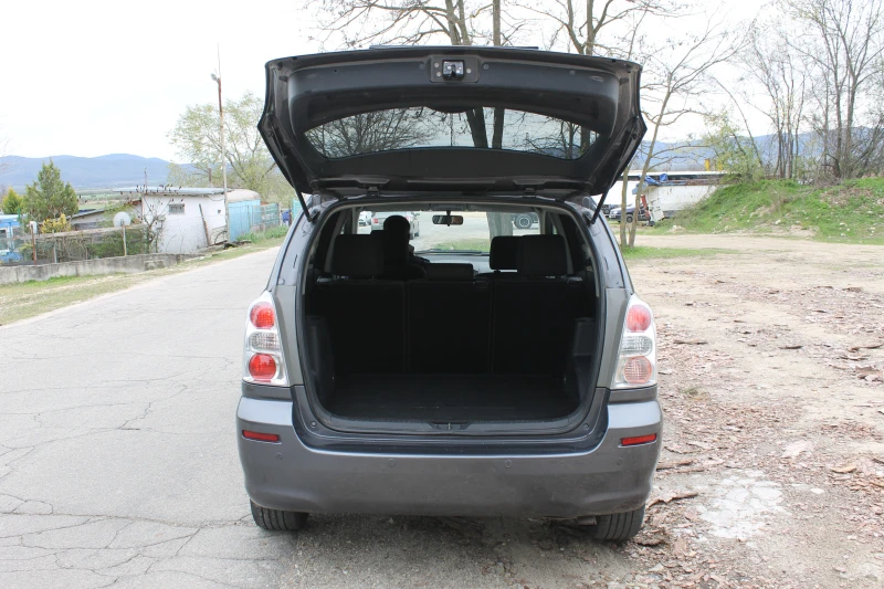 Toyota Corolla verso ИТАЛИЯ , НОВ ВНОС, снимка 10 - Автомобили и джипове - 49861078