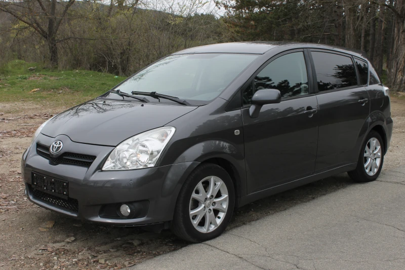 Toyota Corolla verso ИТАЛИЯ , НОВ ВНОС, снимка 3 - Автомобили и джипове - 49861078