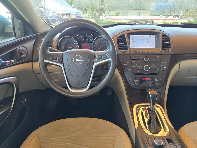 Opel Insignia 2.0CDTi/Авт./4x4/Лизинг/Швейцария, снимка 15 - Автомобили и джипове - 51909282