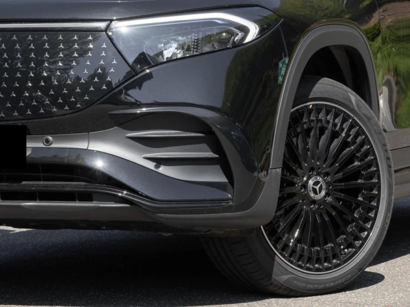 Mercedes-Benz EQB 300 AMG/4-MATIC/FACELIFT/NIGHT/LED/CAMERA/, снимка 3 - Автомобили и джипове - 51275263