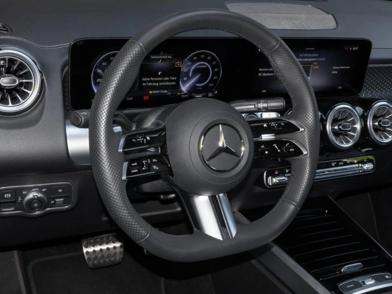 Mercedes-Benz EQB 300 AMG/4-MATIC/FACELIFT/NIGHT/LED/CAMERA/, снимка 6 - Автомобили и джипове - 51275263