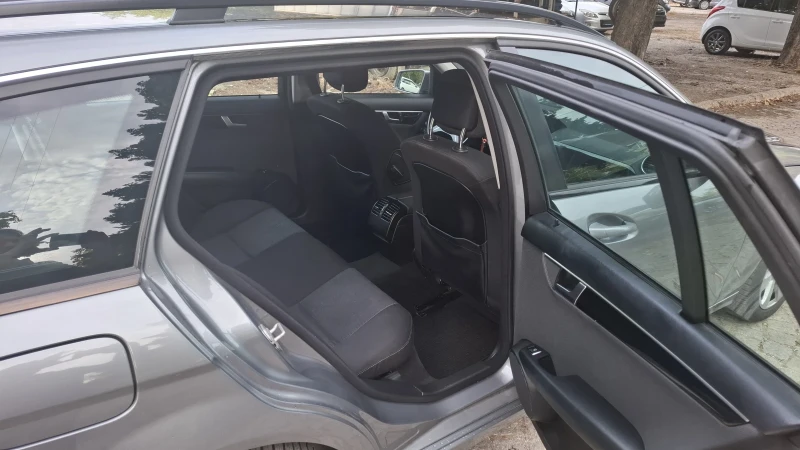 Mercedes-Benz C 180 2200cdi/Автоматик/120кс, снимка 12 - Автомобили и джипове - 51855453
