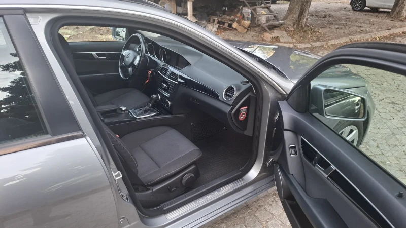 Mercedes-Benz C 180 2200cdi/Автоматик/120кс, снимка 13 - Автомобили и джипове - 51855453