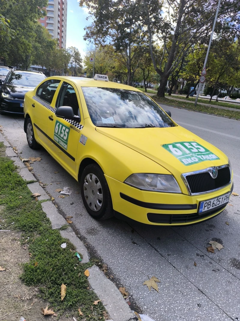 Skoda Octavia, снимка 2 - Автомобили и джипове - 52836082