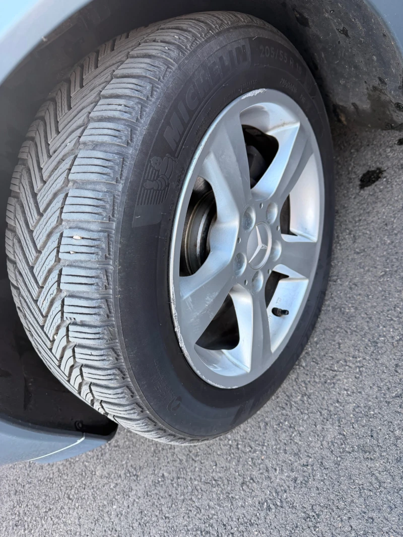 Mercedes-Benz C 180 Kompressor, снимка 6 - Автомобили и джипове - 52929141