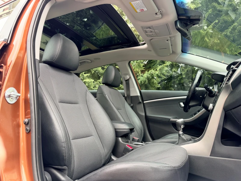 Hyundai I30 1.6crdi PREMIUM PANORAMA NAVI KEYLESS KAMERA KOJA, снимка 14 - Автомобили и джипове - 53370530