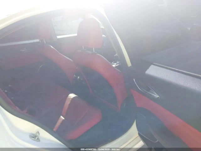 Alfa Romeo Giulia Ti 280кс * Възможност за Лизинг* , снимка 11 - Автомобили и джипове - 52664152